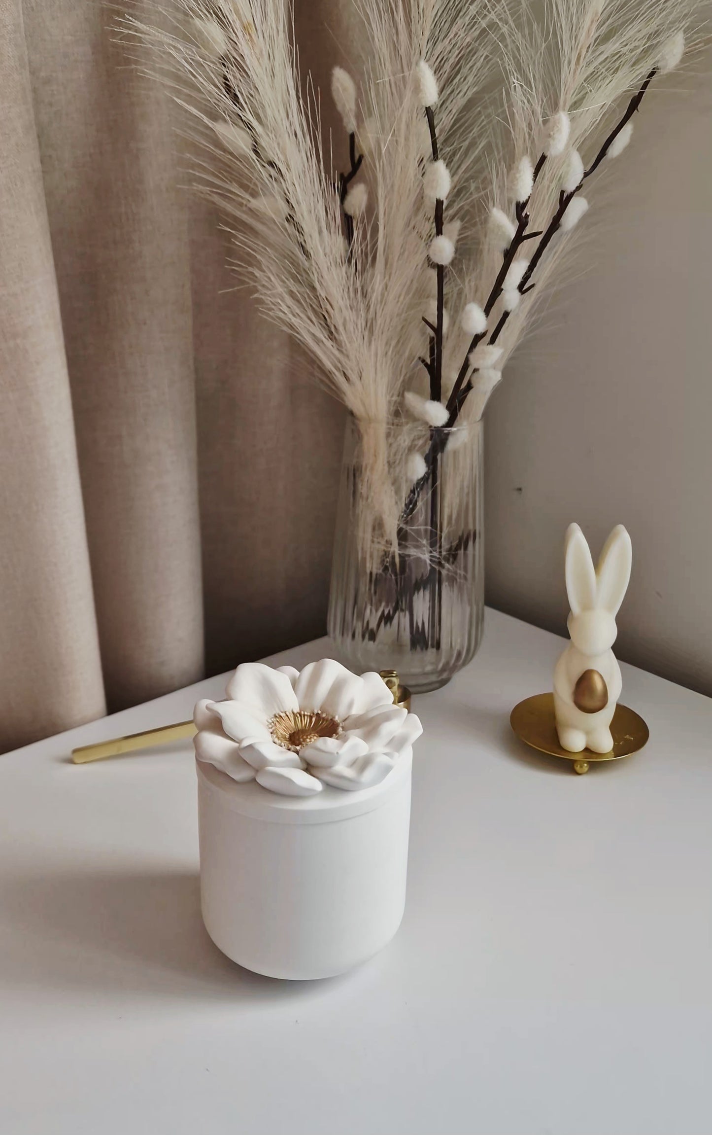 Lumanare in Vas Ceramic cu capac floral | 150 g