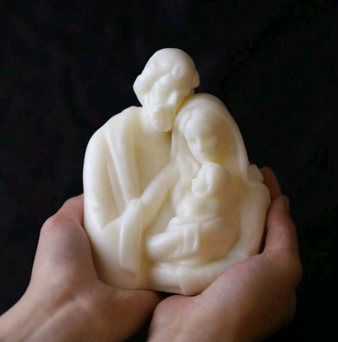 Set Lumanare ''Sfanta Familie ''+ tavita - Cadou de Paste